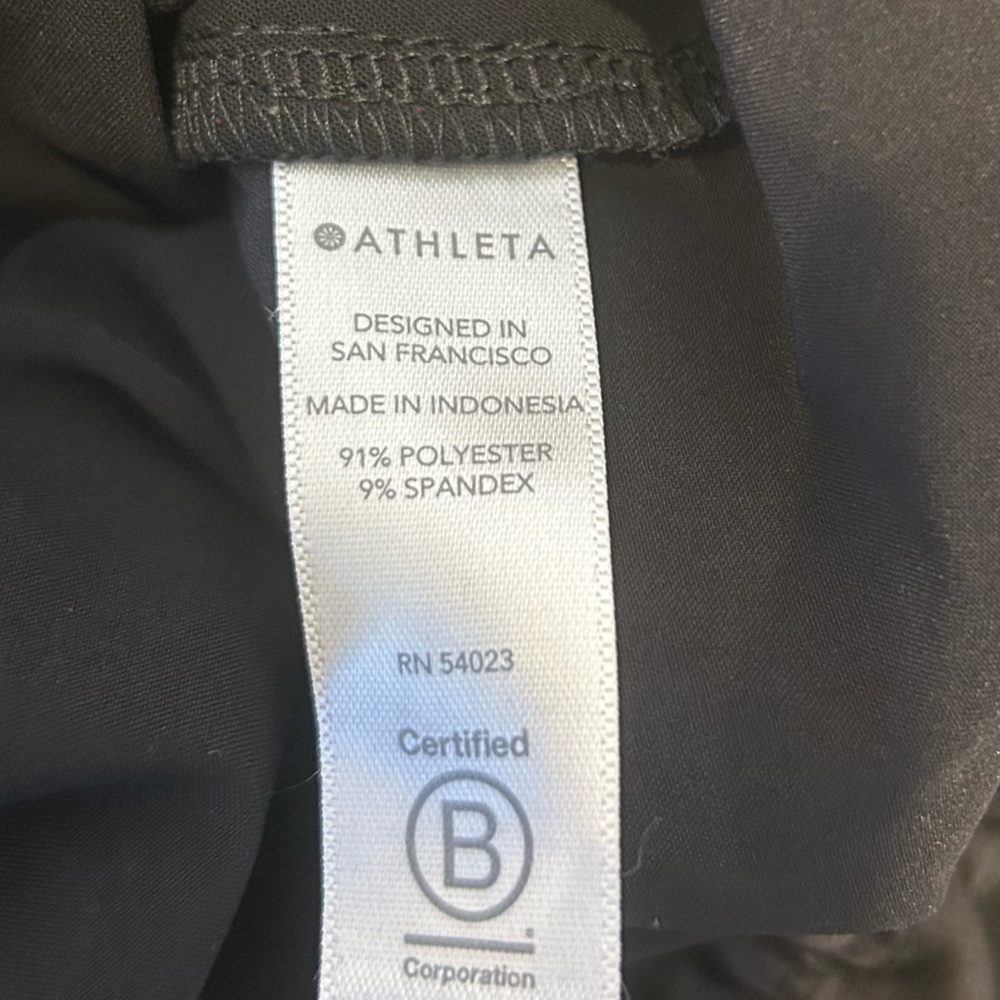 Athleta Women's Black Metropolis Joggers 10 Zipper Pockets Athleisure Workout - Picture 4 of 10